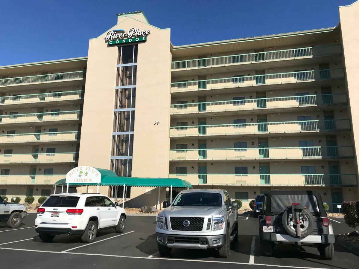 The River Cottage Pigeon Forge Exterior foto